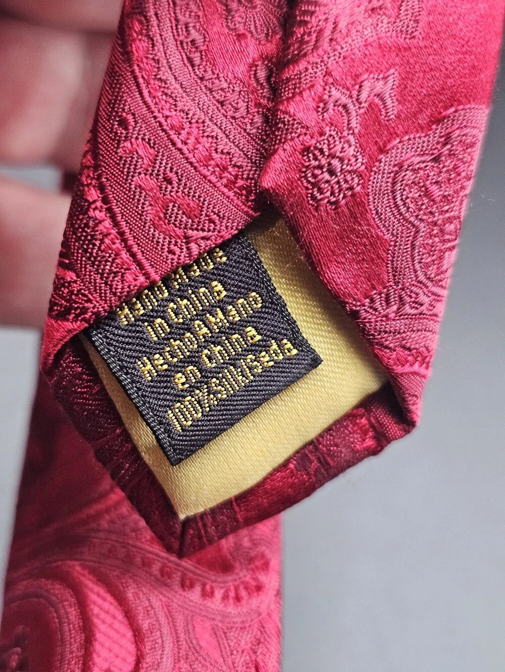 Donald J. Trump Signature Collection Men's Red Silk Paisley Necktie Luxury Tie